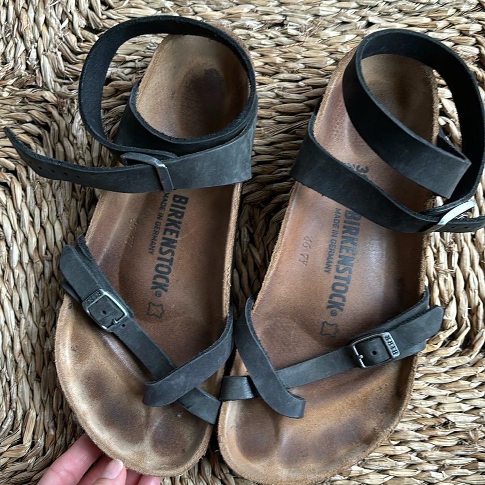 Birkenstock Yara sandal. Sz 39